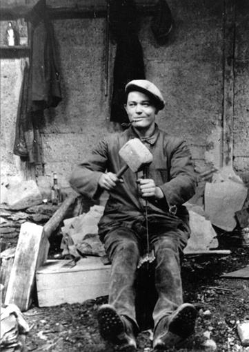 Bundenbach_Schieferspalter_1939_Josef Schmieden